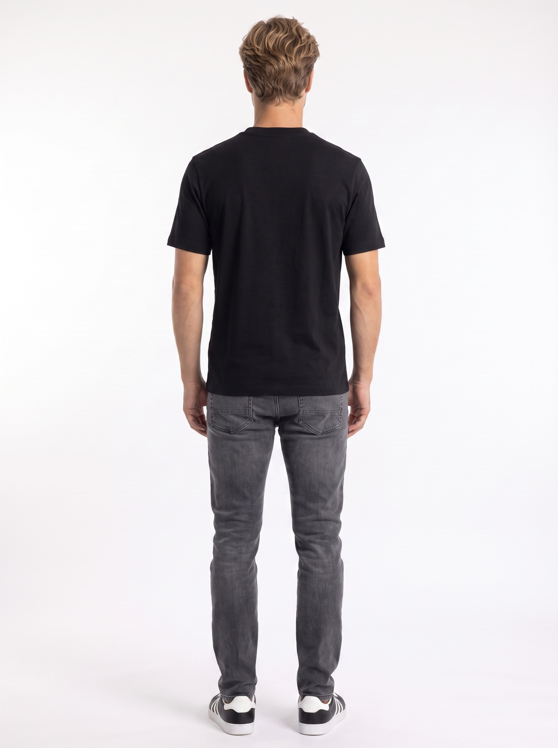 Simone Graphic T-Shirt